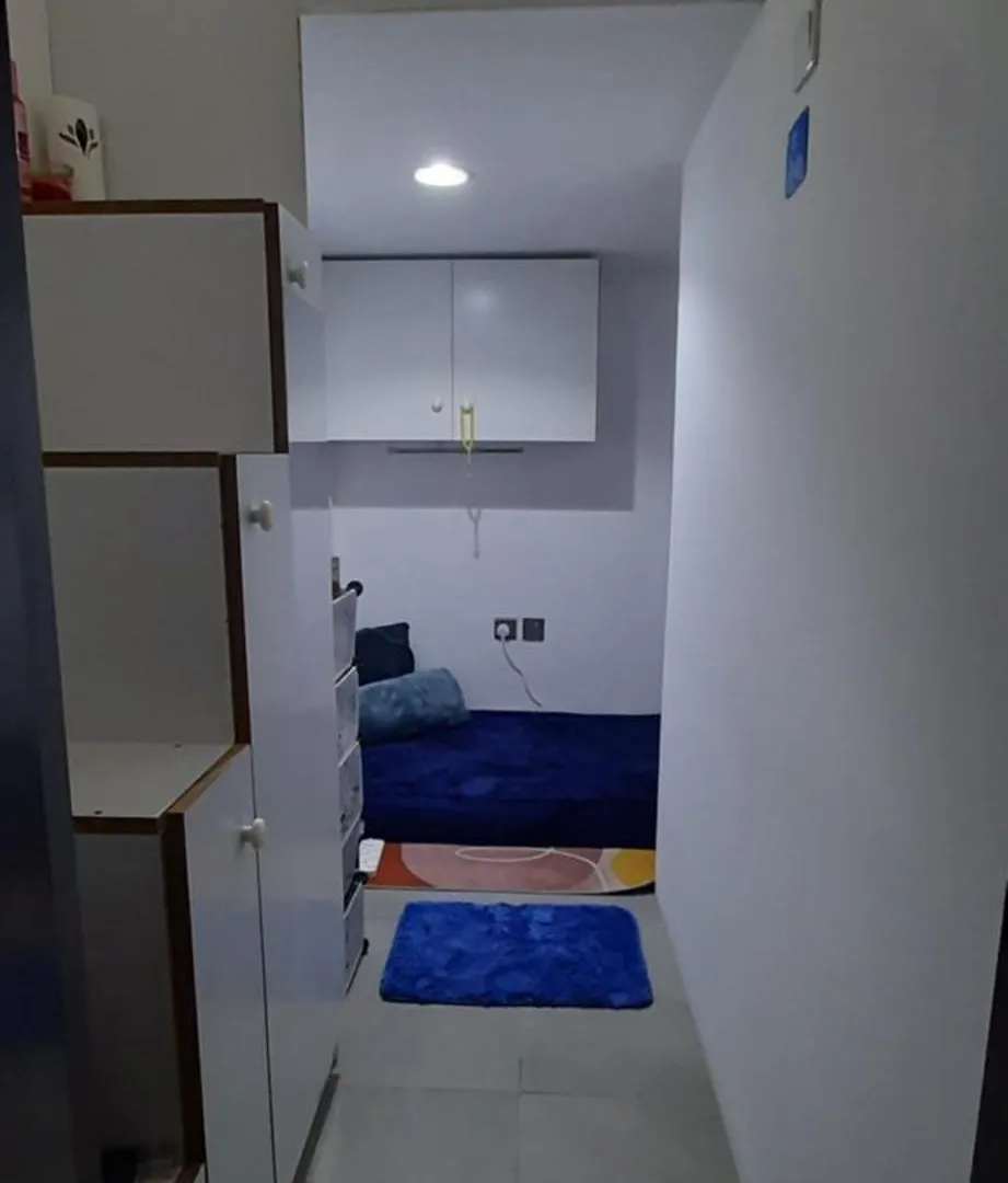 Capsule hotel Stay Pod Oval Tower Dubai